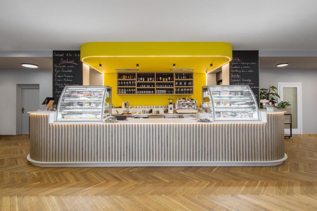 Hotel Restovna Йиловиште Экстерьер фото